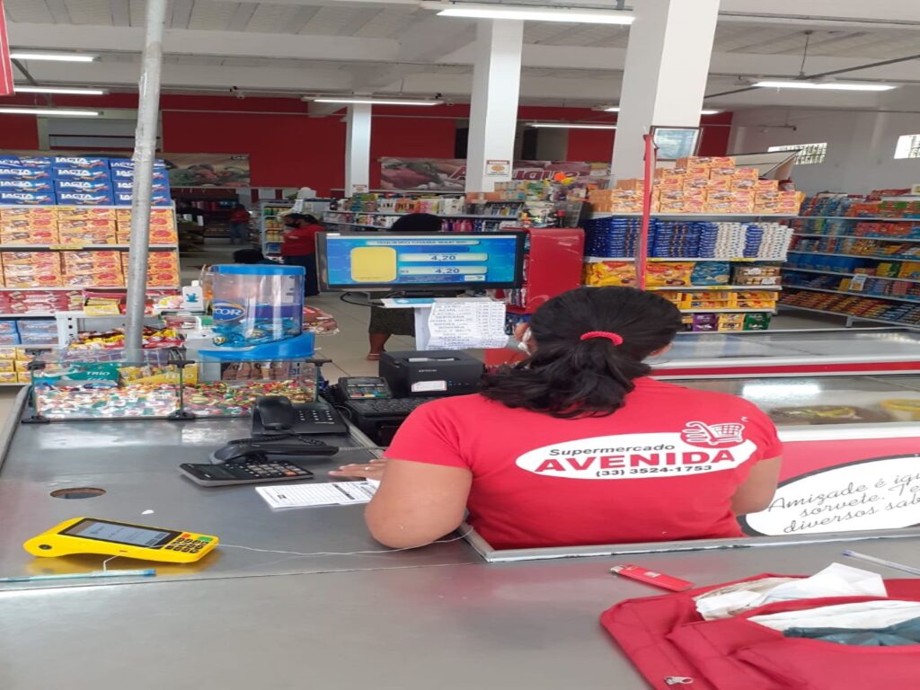 Comercial Av